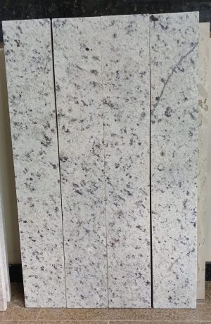 GRANITO DALLAS 0,82X0,14